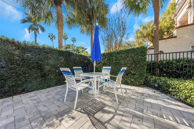 701 MIRROR LAKE DR N DRIVE N 118, St Petersburg, FL 33701