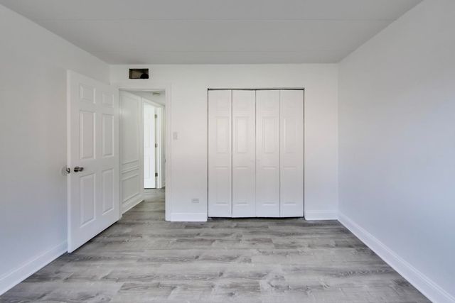 669 Chappel Avenue 2B, Calumet City, IL 60409