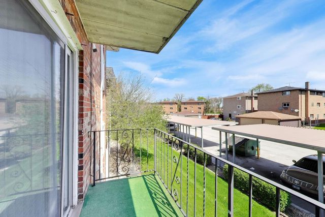 669 Chappel Avenue 2B, Calumet City, IL 60409