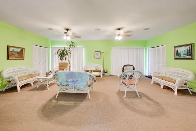 669 Chappel Avenue 2B, Calumet City, IL 60409