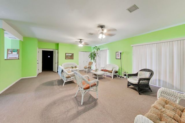 669 Chappel Avenue 2B, Calumet City, IL 60409