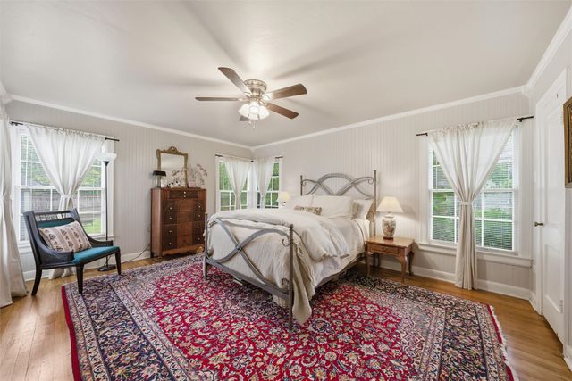 1325 N 34th Street, Waco, TX 76710