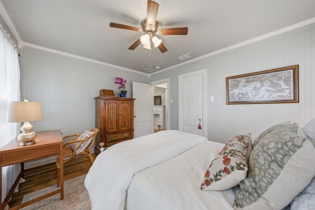 1325 N 34th Street, Waco, TX 76710