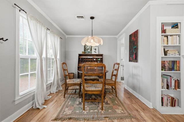 1325 N 34th Street, Waco, TX 76710