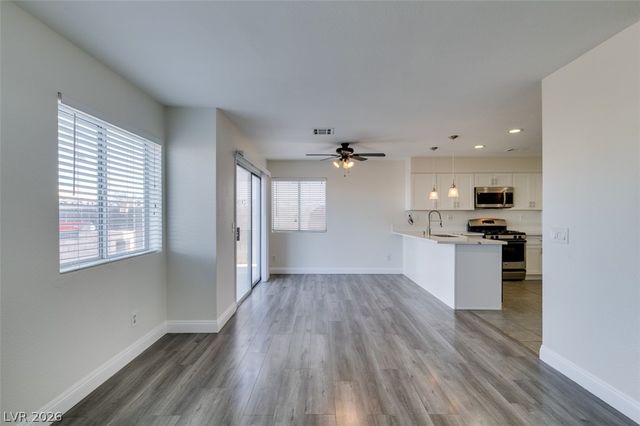 8006 Counterpoint Lane, Las Vegas, NV 89123