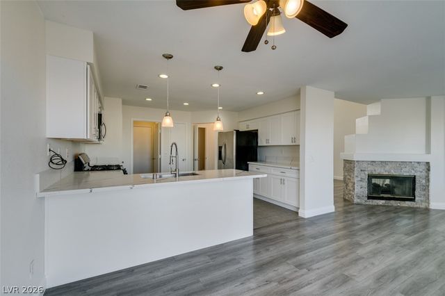 8006 Counterpoint Lane, Las Vegas, NV 89123