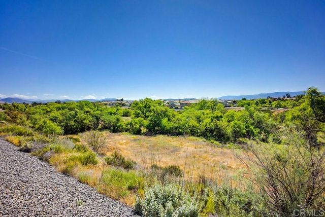 37846 Apache Plume, Murrieta, CA 92563