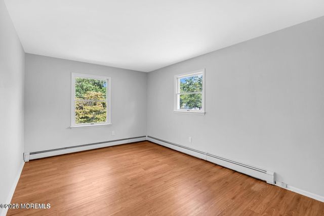 830 Brookside Drive, Toms River, NJ 08753