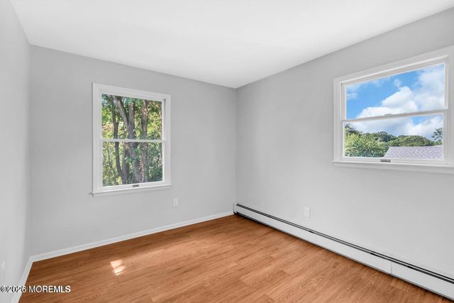 830 Brookside Drive, Toms River, NJ 08753