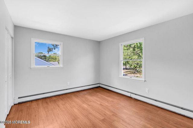 830 Brookside Drive, Toms River, NJ 08753