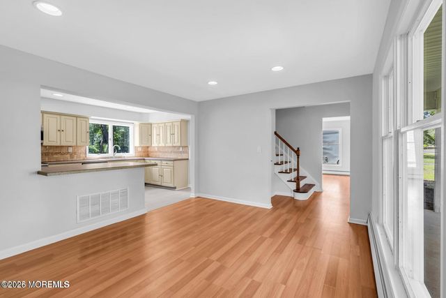 830 Brookside Drive, Toms River, NJ 08753