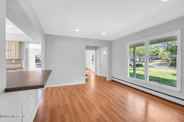 830 Brookside Drive, Toms River, NJ 08753