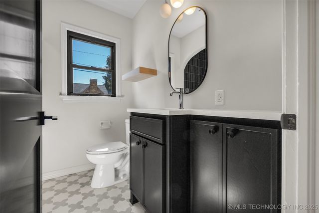 1547 S Columbia Avenue, Tulsa, OK 74104