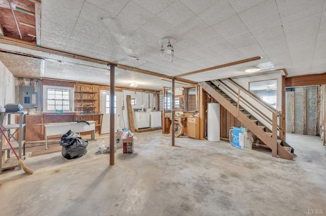 168 Moorman Drive, Madison Heights, VA 24572