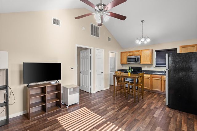 4373 Harvest Lane, Houston, TX 77004