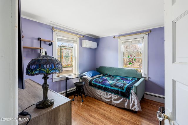 31 Lincoln Place, Freehold, NJ 07728