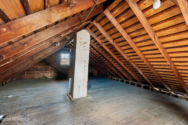 31 Lincoln Place, Freehold, NJ 07728