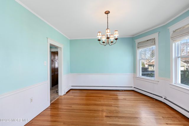 31 Lincoln Place, Freehold, NJ 07728