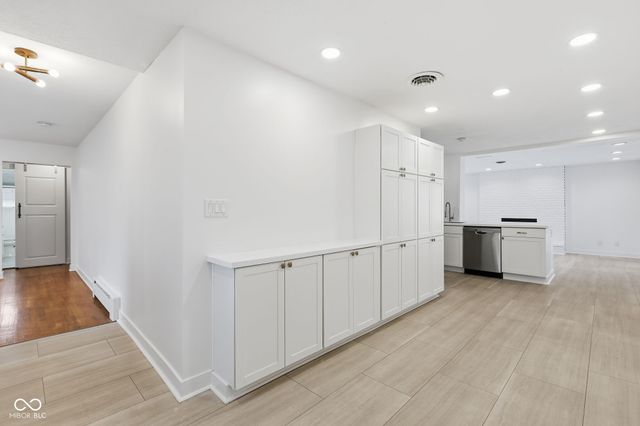 5430 Skyridge Drive, Indianapolis, IN 46250