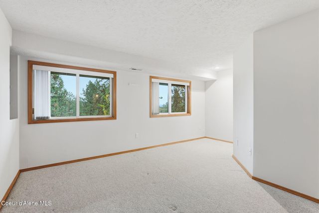 5202 N Hutton View Ln, Spokane, WA 99212