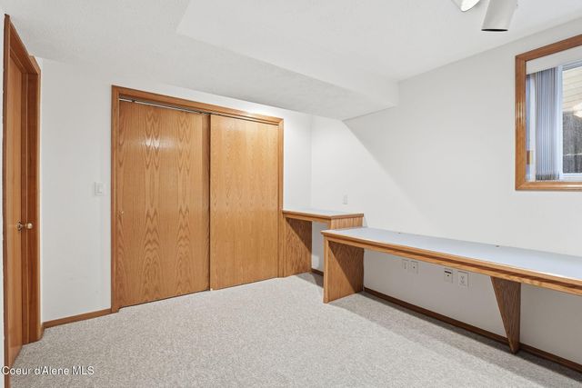 5202 N Hutton View Ln, Spokane, WA 99212