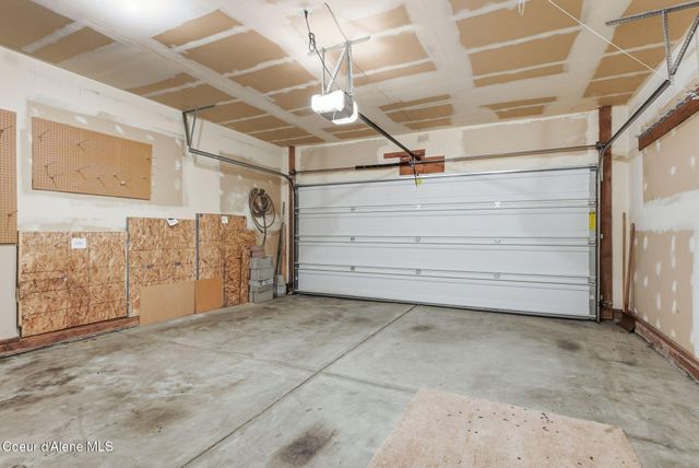 5202 N Hutton View Ln, Spokane, WA 99212