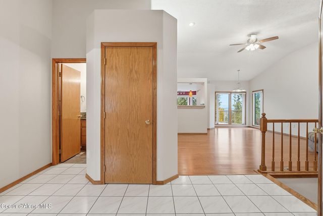 5202 N Hutton View Ln, Spokane, WA 99212