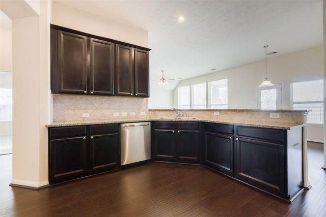 2706 Night Song Drive, Pearland, TX 77584