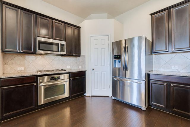 2706 Night Song Drive, Pearland, TX 77584