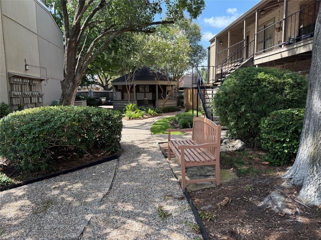 5711 Sugar Hill Drive 26, Houston, TX 77057