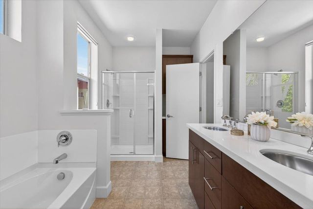 784 Ore Ct, West Sacramento, CA 95691