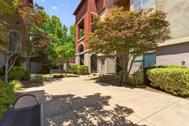 784 Ore Ct, West Sacramento, CA 95691