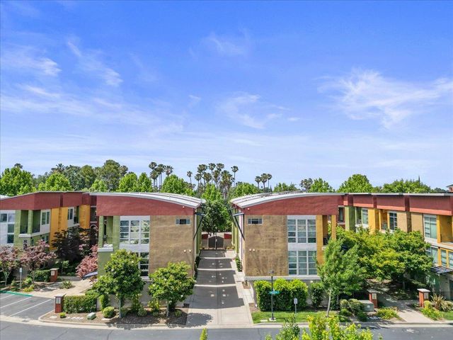 784 Ore Ct, West Sacramento, CA 95691