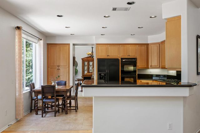 2039 Alborada Drive, Camarillo, CA 93010