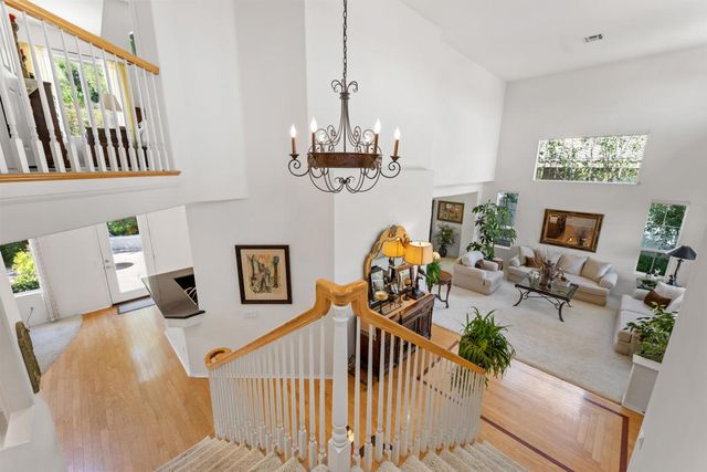 2039 Alborada Drive, Camarillo, CA 93010