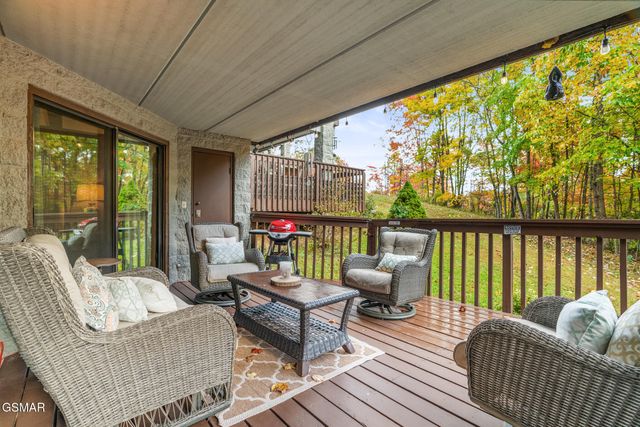 1155 Upper Alpine Way, Gatlinburg, TN 37738