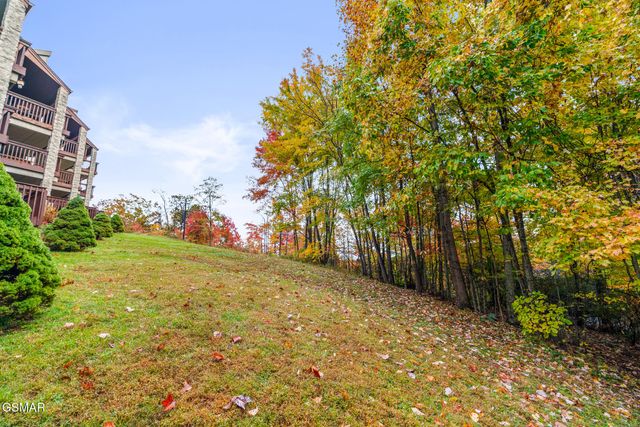 1155 Upper Alpine Way, Gatlinburg, TN 37738