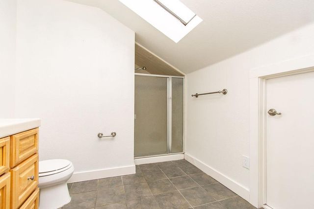 737 E Main St, Turlock, CA 95380