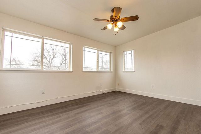 737 E Main St, Turlock, CA 95380