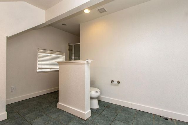 737 E Main St, Turlock, CA 95380