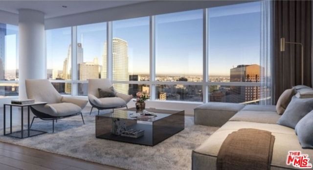 889 Francisco 2008, Los Angeles, CA 90017