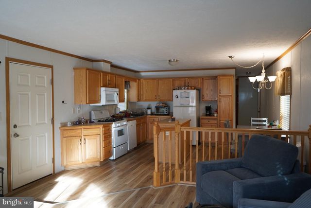 121 CHALET LN, Vineland, NJ 08360