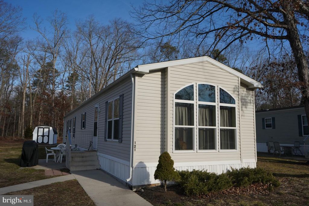 121 CHALET LN, Vineland, NJ 08360