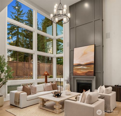 12416 94th Avenue NE, Kirkland, WA 98034