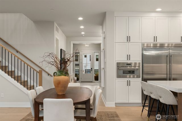 12416 94th Avenue NE, Kirkland, WA 98034