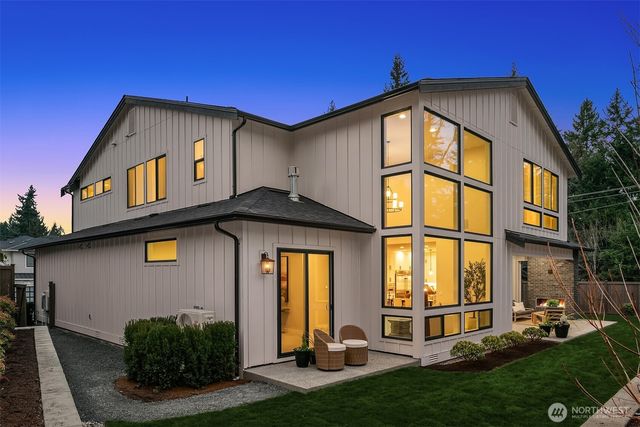 12416 94th Avenue NE, Kirkland, WA 98034