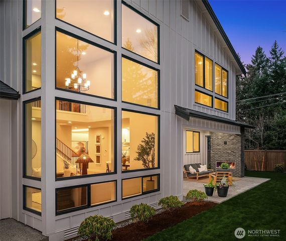 12416 94th Avenue NE, Kirkland, WA 98034