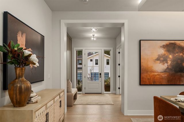 12416 94th Avenue NE, Kirkland, WA 98034