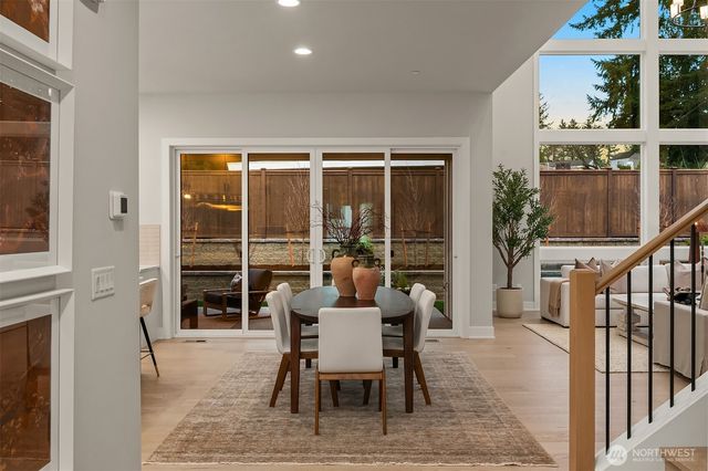 12416 94th Avenue NE, Kirkland, WA 98034