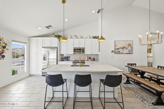 3661 W LAREDO Street, Chandler, AZ 85226